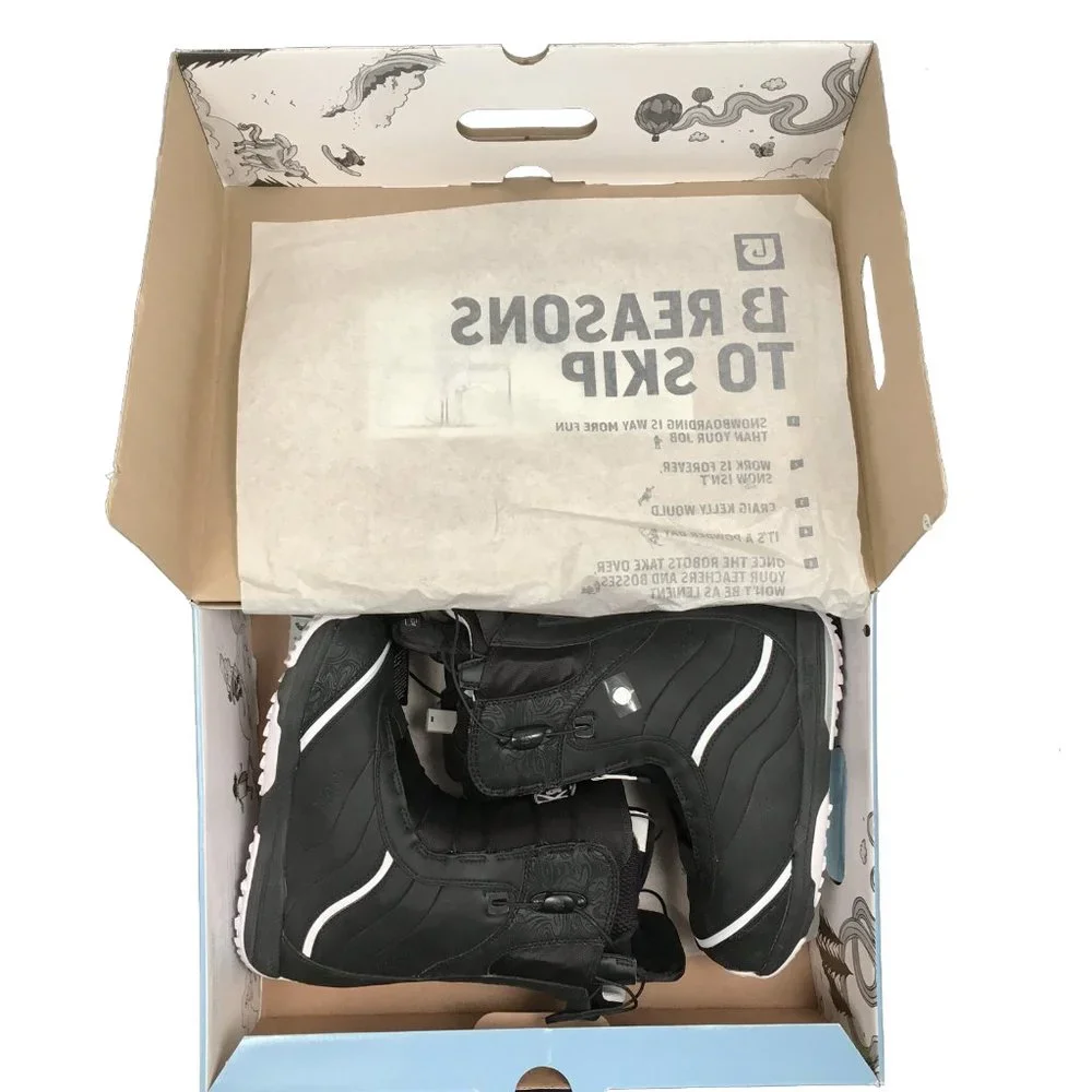 NEW $295 Burton Q Womens Snowboard Boots! Black  Size 4 (Euro 34) or 5 (Euro 35)